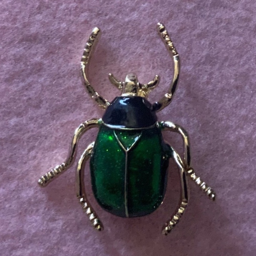 Vintage Green Enamel Scarab Beetle Brooch Pin Gold Tone Insect Bug Jewelry